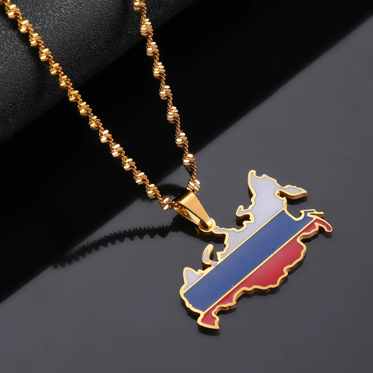 Russia Flag Necklace – Arwino