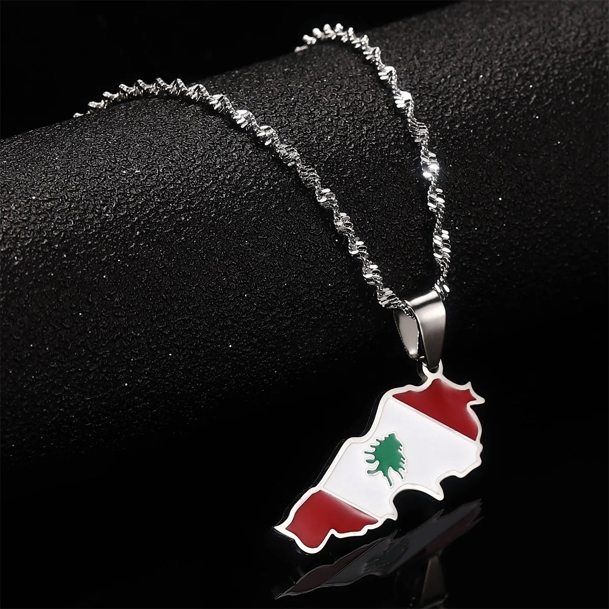Lebanon Flag Necklace – Arwino